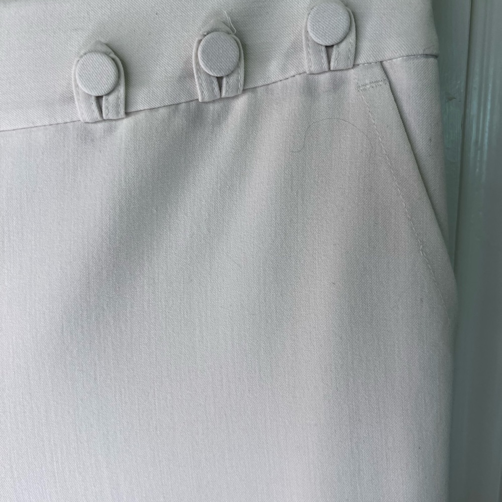Fully lined Ann Taylor Loft white/cream women’s trousers size 10